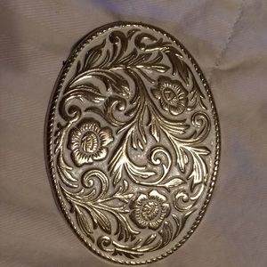 Belt buckle